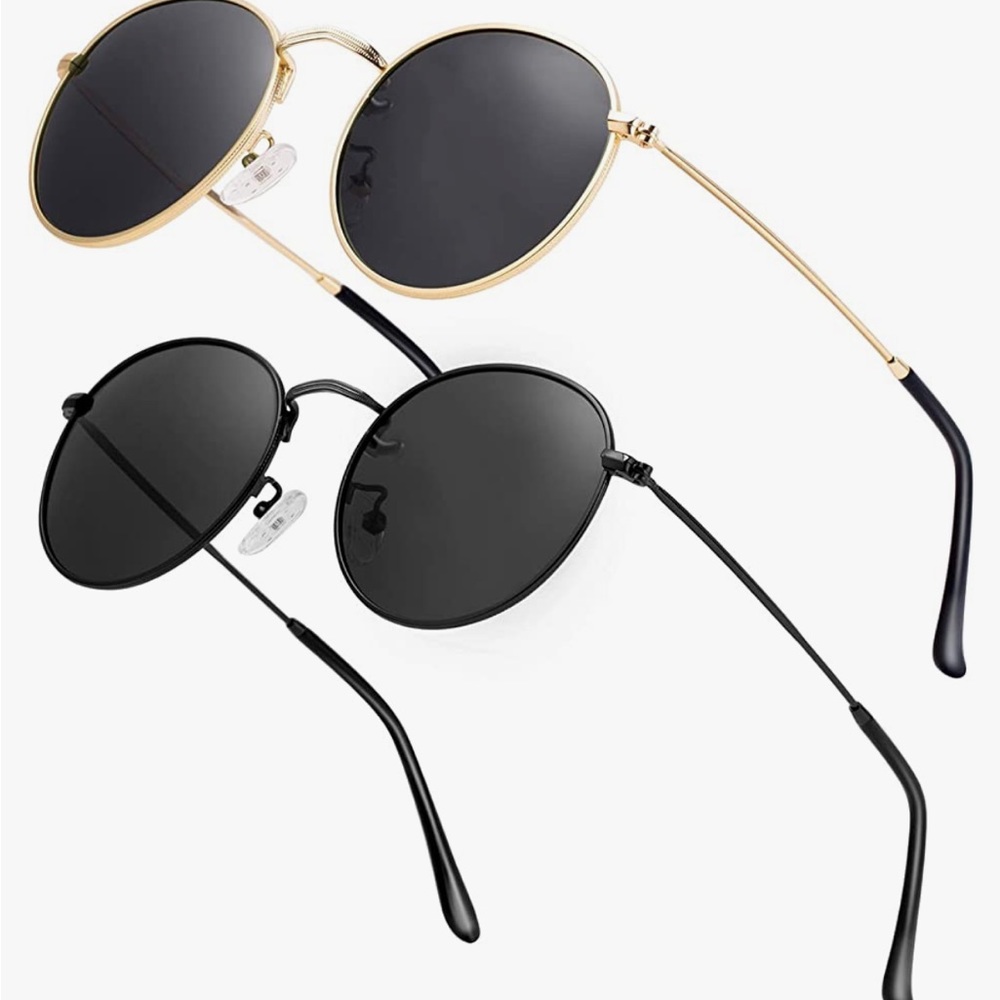 2pack Black Frame Gray Lens 2 dust bags, no case included)